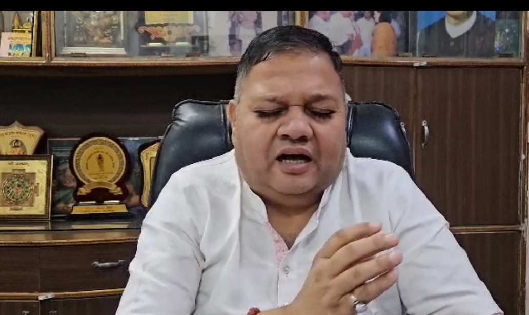 जहरीले रसायन से प्रवासी मजदूर की मौत — पूर्व विधायक नीरज शर्मा ने लगाई कार्रवाई की गुहार