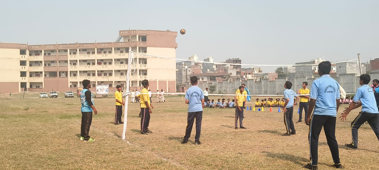 दीक्षा पब्लिक स्कूल में खेल महोत्सव का दूसरा दिन शानदार